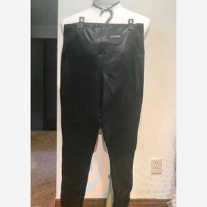 Storia Black High-Waisted Leather Pants
